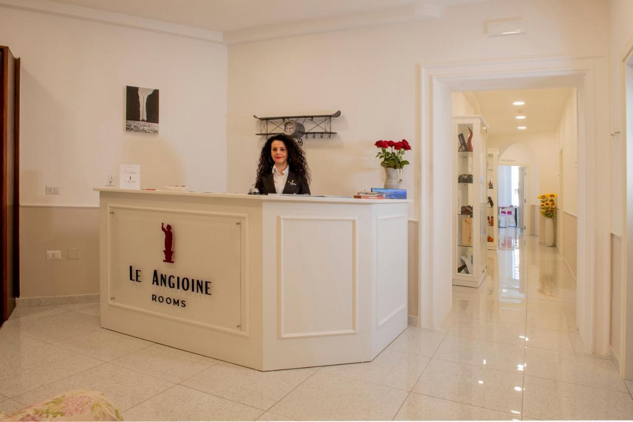 נאפולי Le Angioine Rooms מראה חיצוני תמונה
