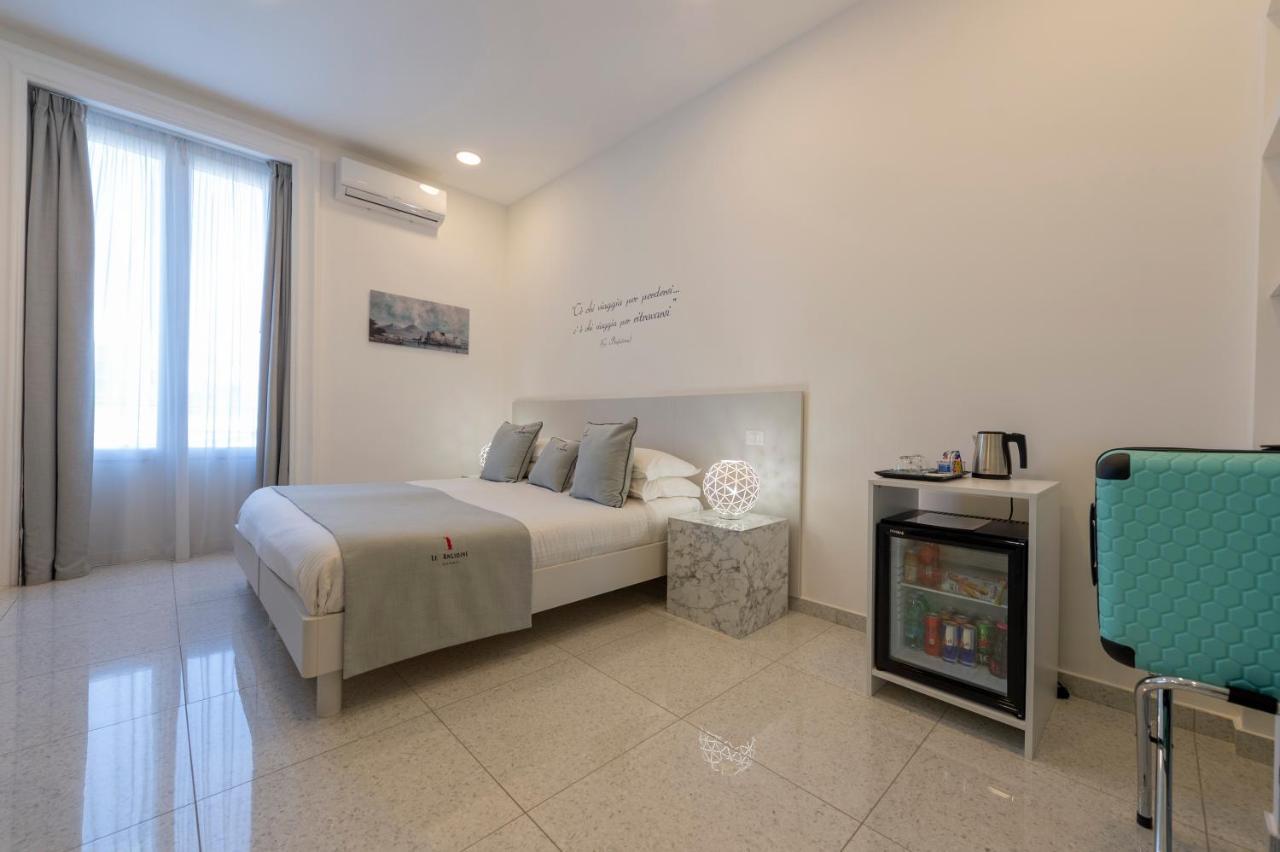 נאפולי Le Angioine Rooms מראה חיצוני תמונה