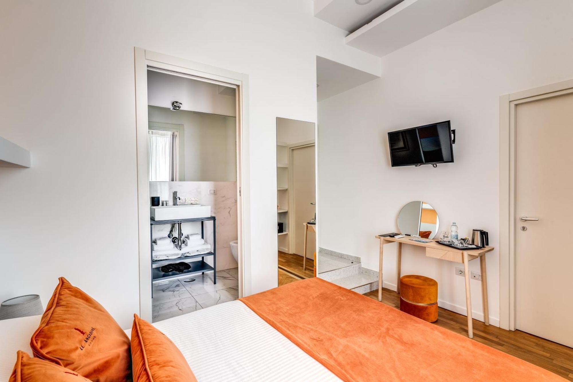 נאפולי Le Angioine Rooms מראה חיצוני תמונה