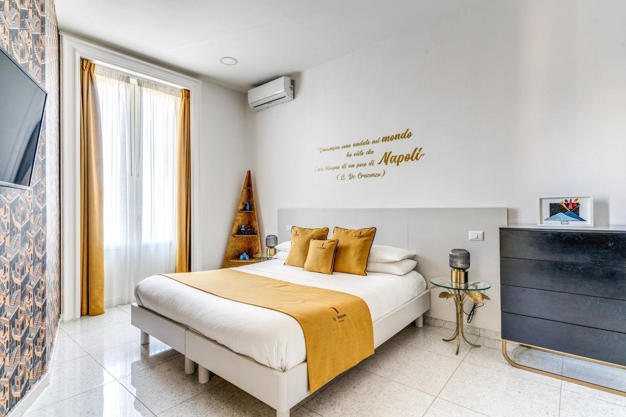 נאפולי Le Angioine Rooms מראה חיצוני תמונה
